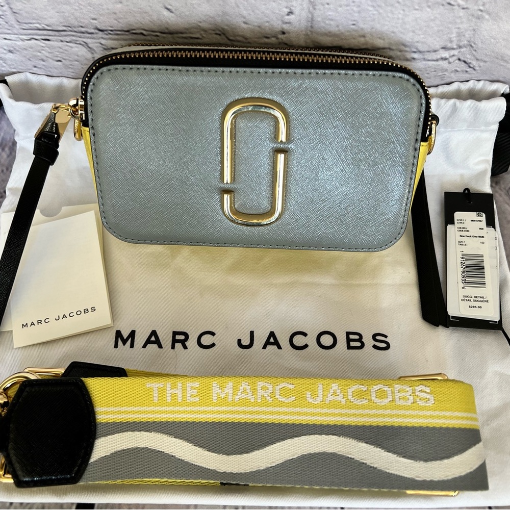 BNWT!  Marc Jacobs THE SNAPSHOT Crossbody Bag (New Rock Grey Multi)